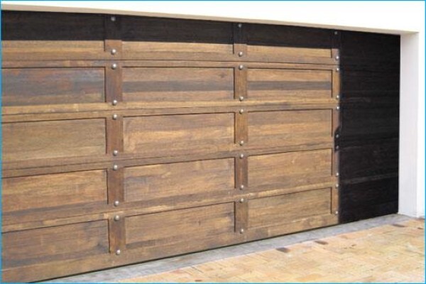 Weatherdoor