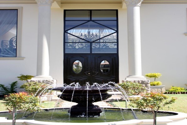 Van Acht Windows & Doors