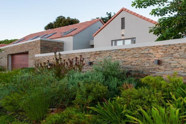 Cape Sandstone Cladding CC