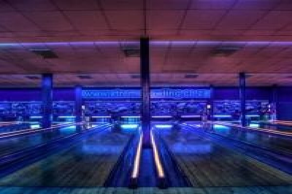 Extreme Ten Pin Bowling