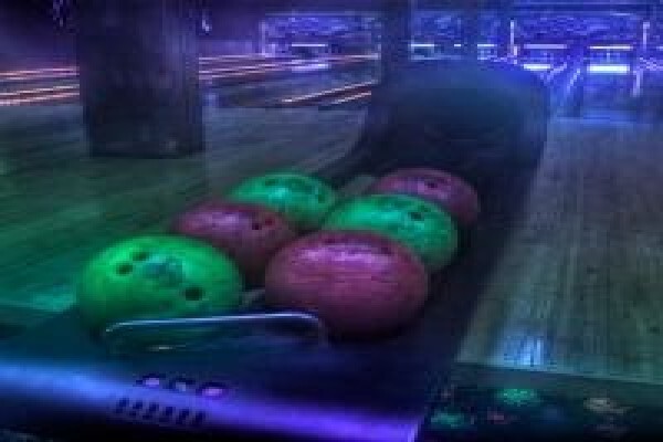 Extreme Ten Pin Bowling