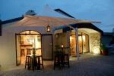 Jemima's Hospitality Bunker On Bailie Guest Lodge