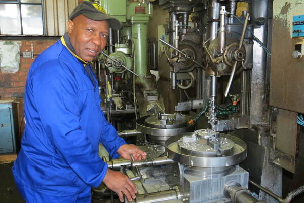 Albis Flanges CC