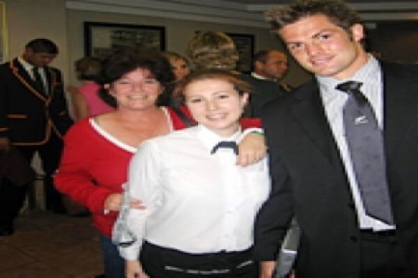 Serve Pro Bartenders & Waiters