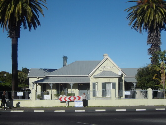 Qualified Roofers CC