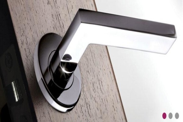 Handles & Hinges