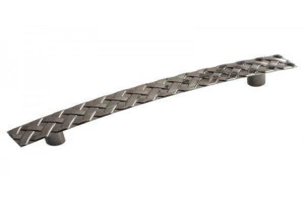 Handles & Hinges