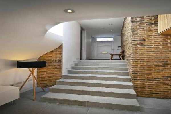 Makana Brick:Office