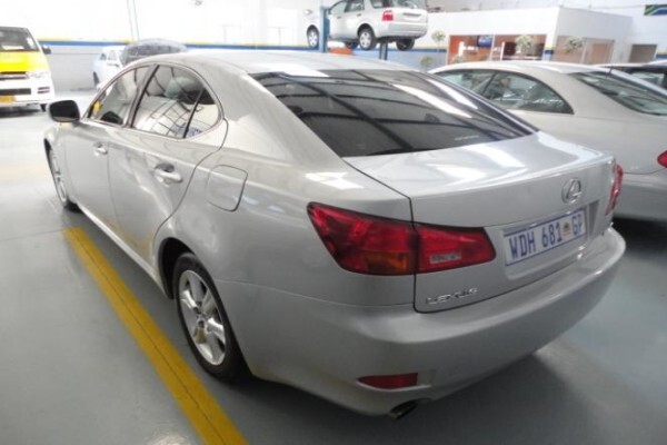 Ludski Service Centre