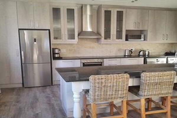 Latreuo Kitchens