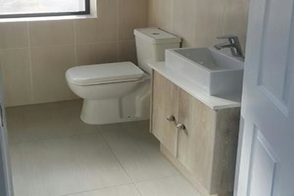 Latreuo Kitchens