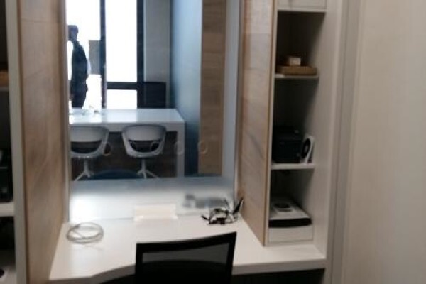 A J Joiners & Shopfitting