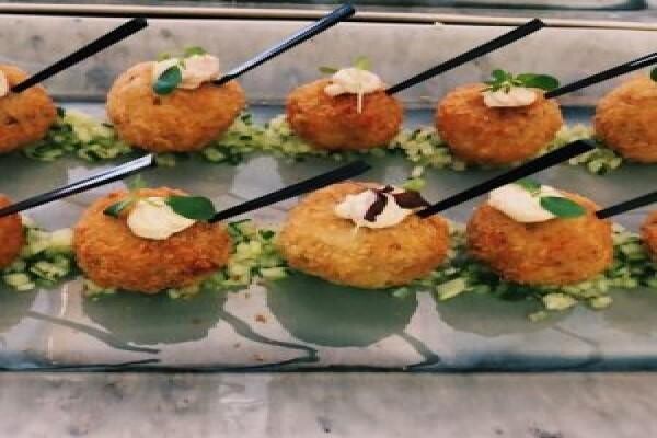 Dish Food & Social