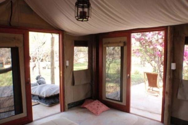 Lobatse Canvas