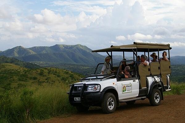 Isinkwe Safaris & Bushcamp