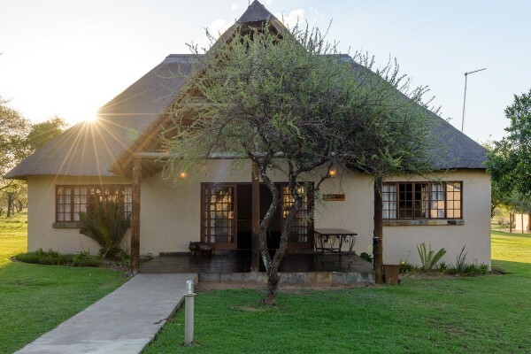 Mongena Game Lodge (Pretoria)