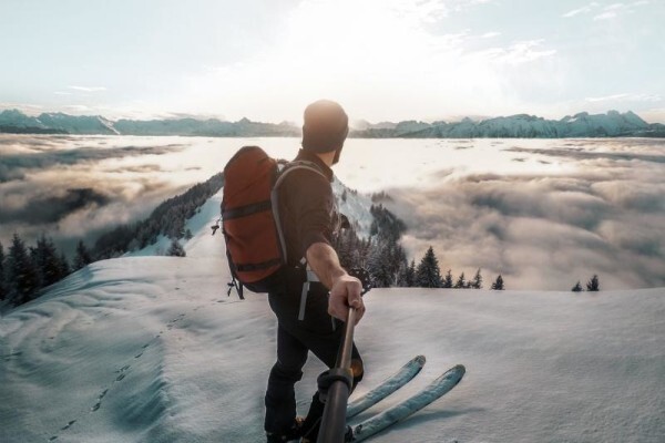 Avalanche Snow Boarding