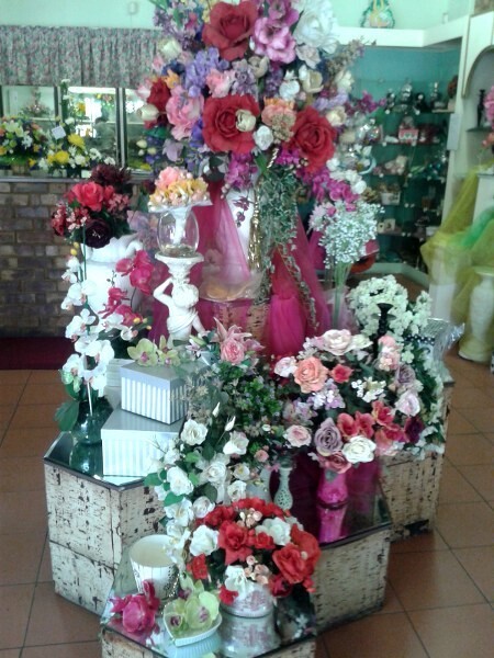 Flora-Glynn Florist & Gift Shop:After Hours