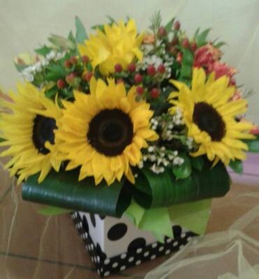 Flora-Glynn Florist & Gift Shop