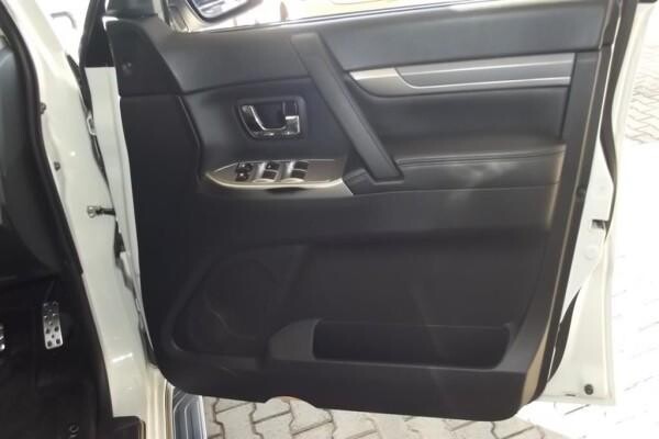 Outlander Vehicles