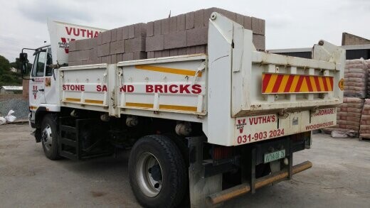 V's Vutha's Hardware (Amanzimtoti)