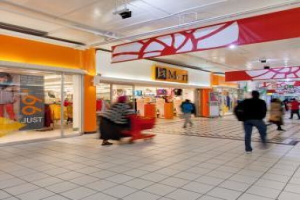 Pier 14 Shopping Centre