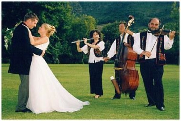 Hungarian Trio Romanitic Strings