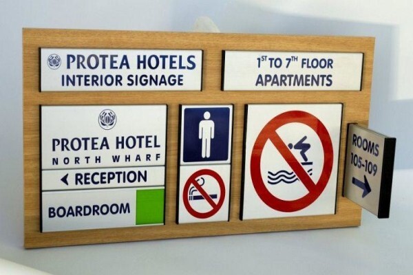 Peninsula Signs & Graphics