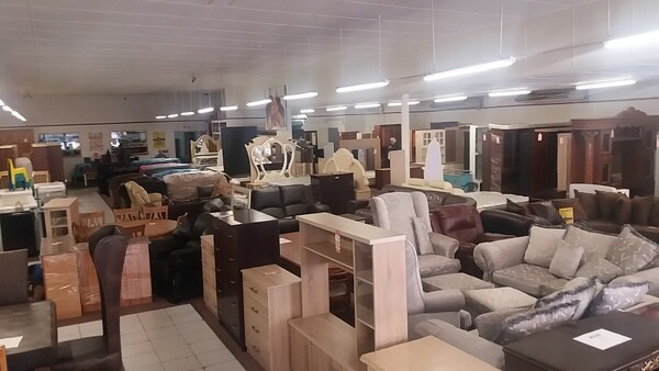 Queens Furnishers & Appliances