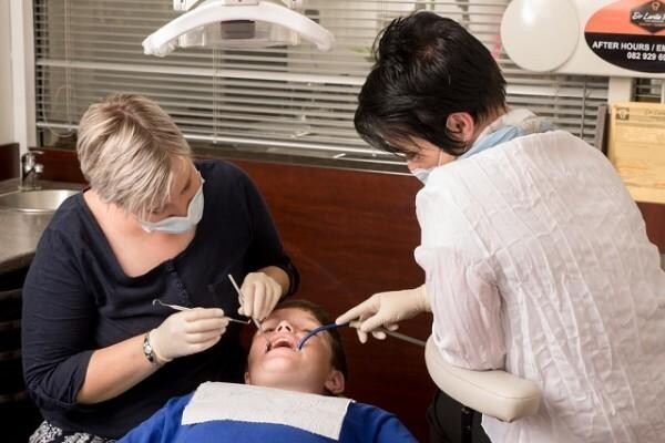 Dr Larika Robb (Dentist Newcastle)