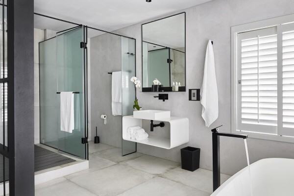 Flush Bathroom Interiors (Paardeneiland)