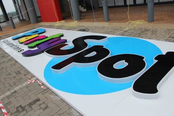 Sign-Tech Neon & Graphics