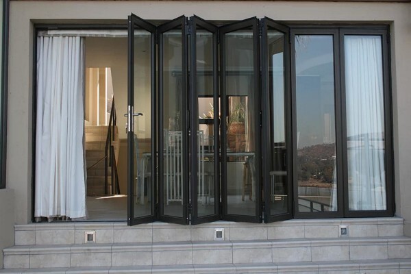 JR Aluminium & Glass