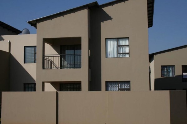 JR Aluminium & Glass
