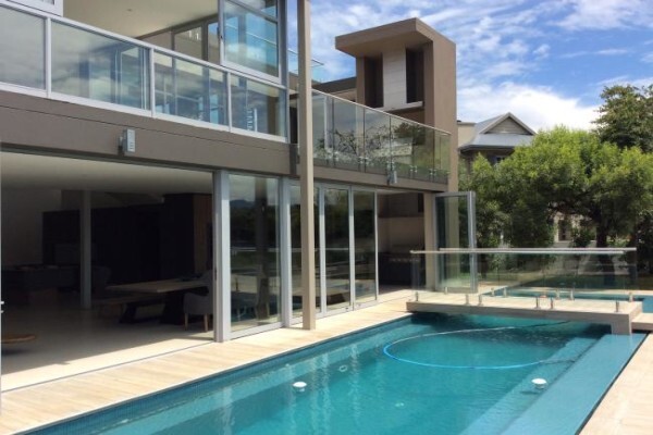 JR Aluminium & Glass