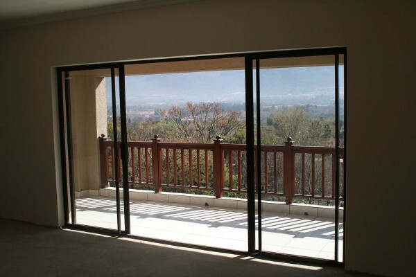 JR Aluminium & Glass