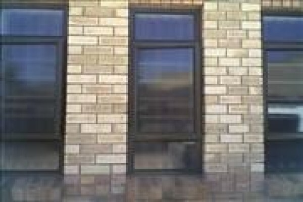 L K Glass & Aluminium