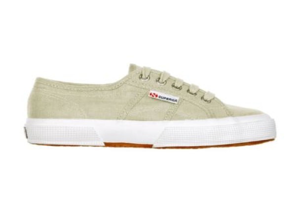 Queue Shoes