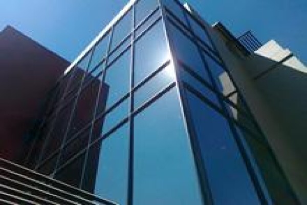 DST Glass & Aluminium