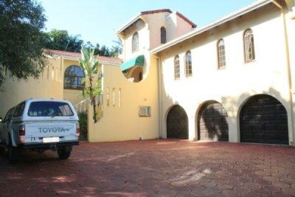 Footprints Inn