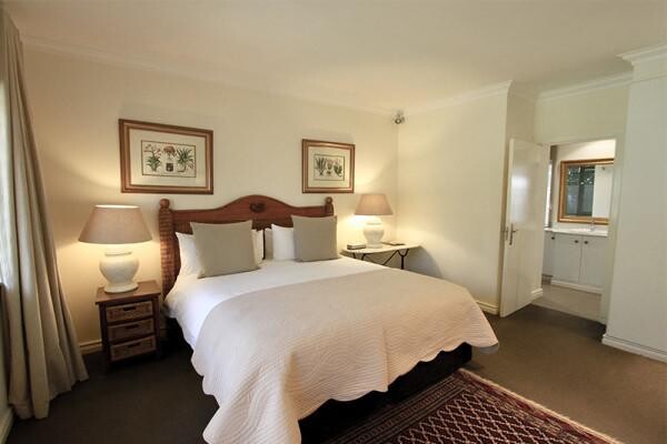 Melrose Place Guest Lodge