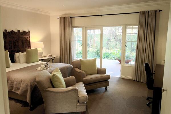 Melrose Place Guest Lodge