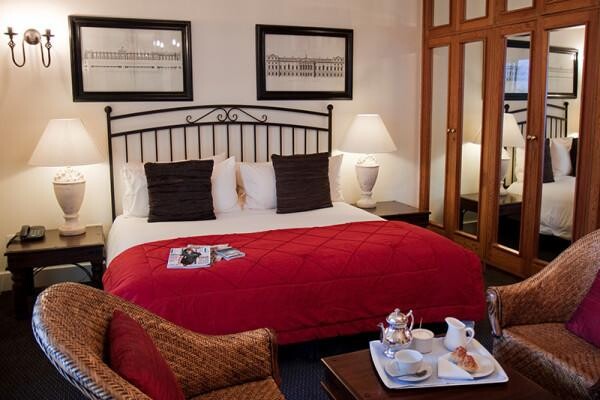 Melrose Place Guest Lodge