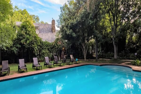 Melrose Place Guest Lodge