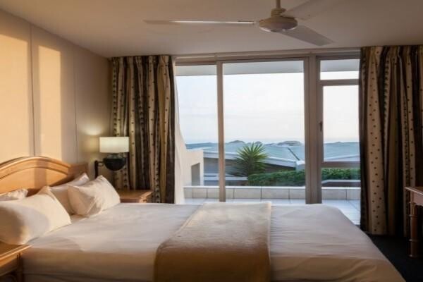 Dolphin Beach Hotel