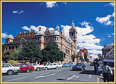 City Royal Hotel