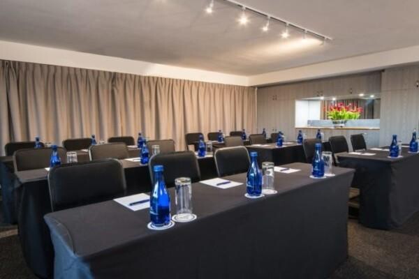 Dolphin Beach Hotel