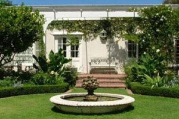 Highlands Country House