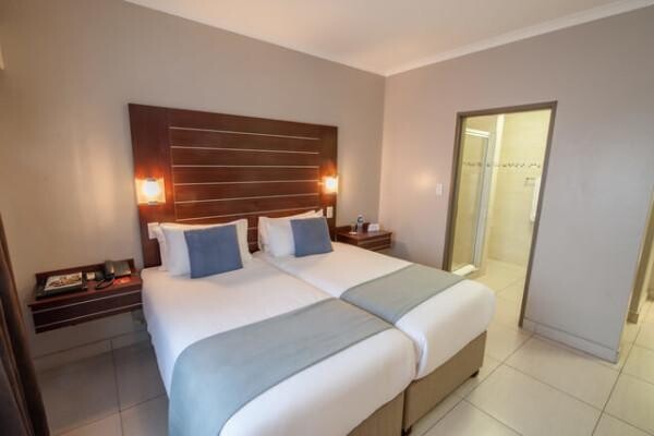 Hotel Savoy & Conference Centre