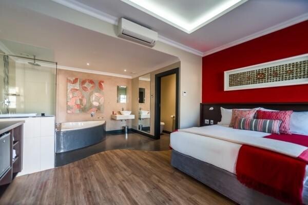 Hotel Savoy & Conference Centre
